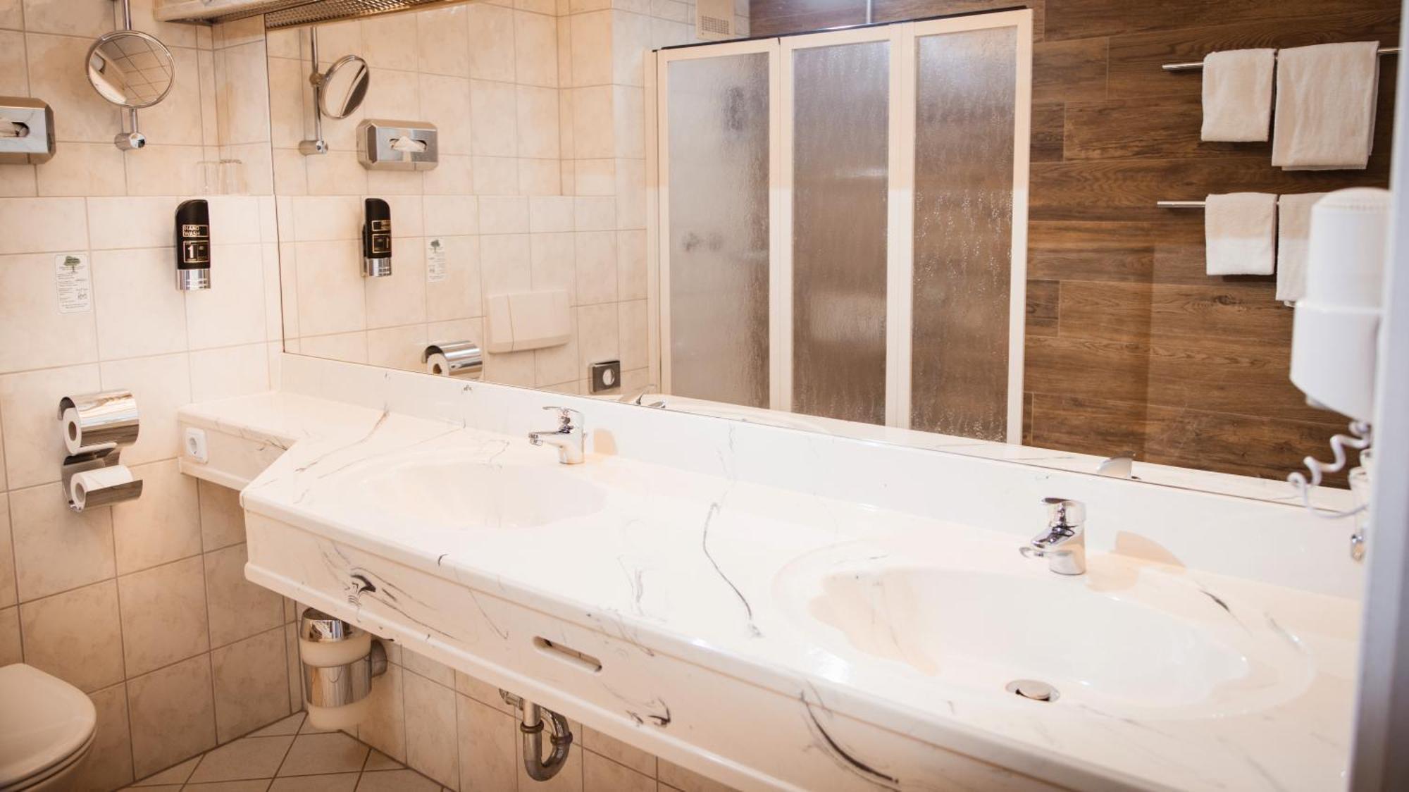 Hotel Sure By Western Rhoen Garden 4*