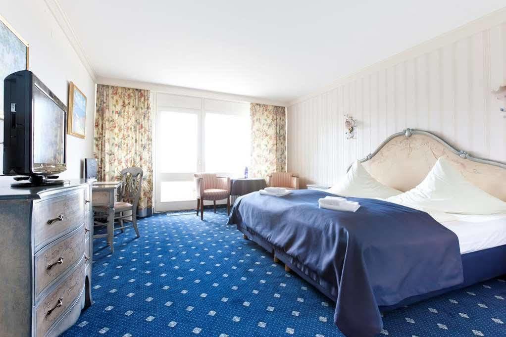 Sure By Western Rhoen Garden 4*
