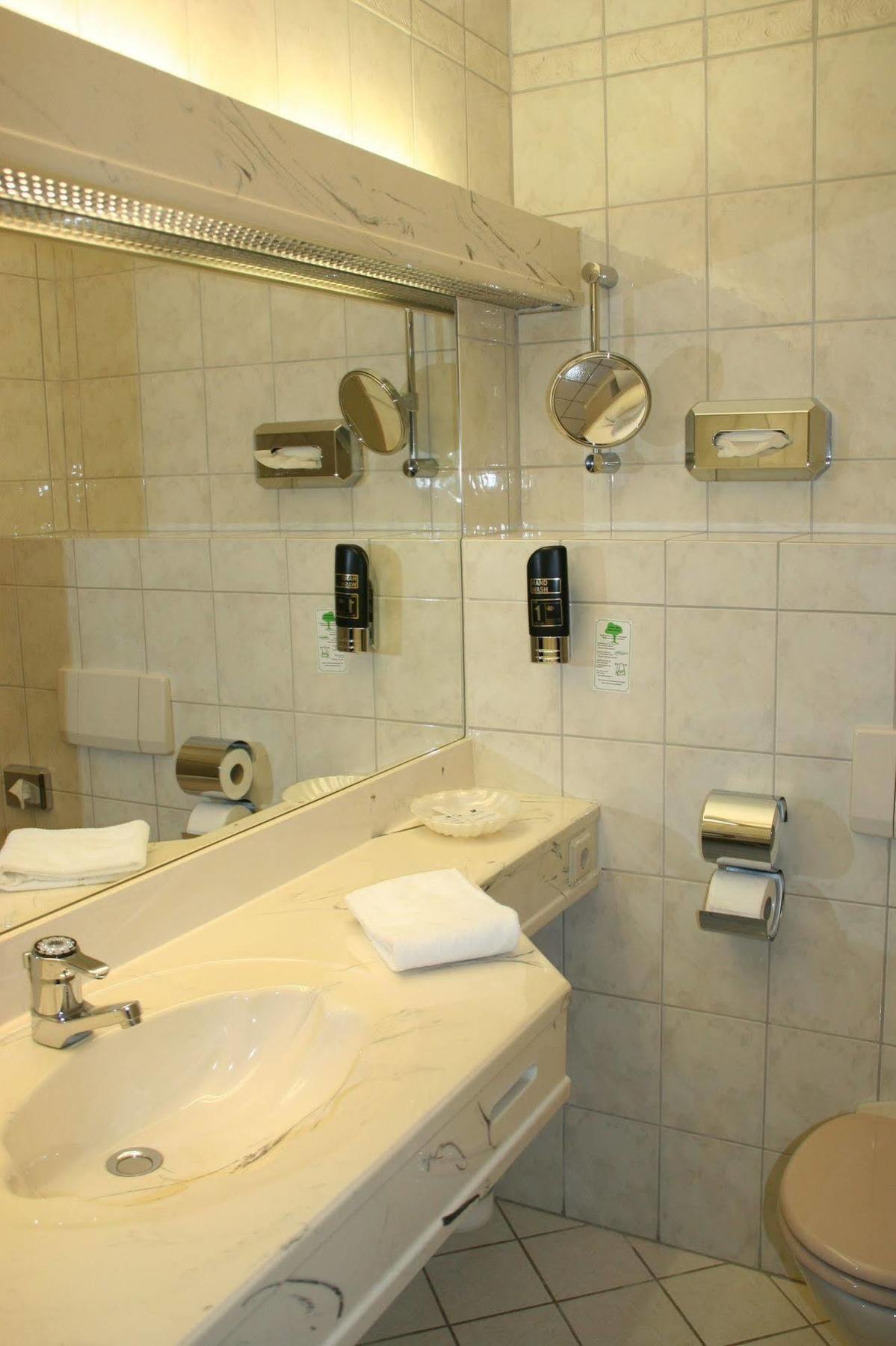 Sure By Western Rhoen Garden Hotel